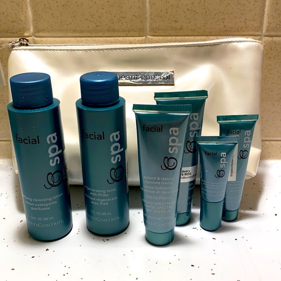 beauticontrol Other - BeautiControl spa facial N/D 6 piece Skincare Set with bag.  Original Formula
